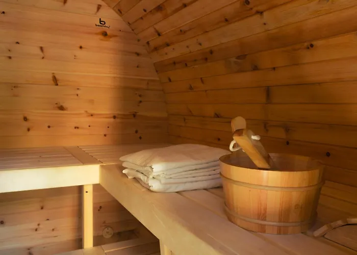 Wellness Home, Forest Getaway Villa Prag